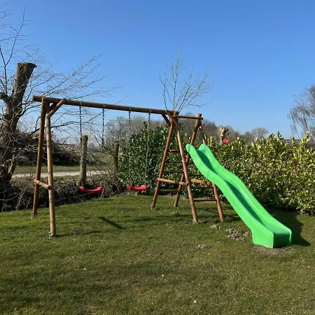 Nurdachhaus Mit Blick Ins Gruene- Ruhige Lage Nahe Yachthafen Holiday home Fedderwardersiel