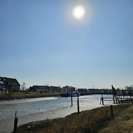 Nurdachhaus Mit Blick Ins Gruene- Ruhige Lage Nahe Yachthafen
