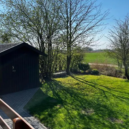 Holiday home Nurdachhaus Mit Blick Ins Gruene- Ruhige Lage Nahe Yachthafen *