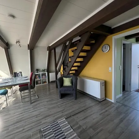 Holiday home Nurdachhaus Mit Blick Ins Gruene- Ruhige Lage Nahe Yachthafen Fedderwardersiel