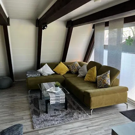 Nurdachhaus Mit Blick Ins Gruene- Ruhige Lage Nahe Yachthafen Holiday home Fedderwardersiel