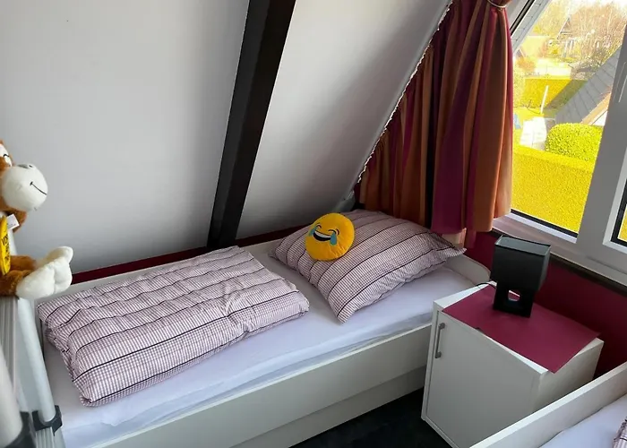 度假居 Nurdachhaus Mit Blick Ins Gruene- Ruhige Lage Nahe Yachthafen